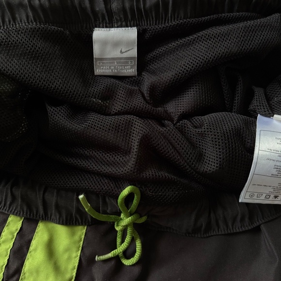 Y2K Silver Tag Nike sport shorts, no flaws. SzL - Picture 5 of 5